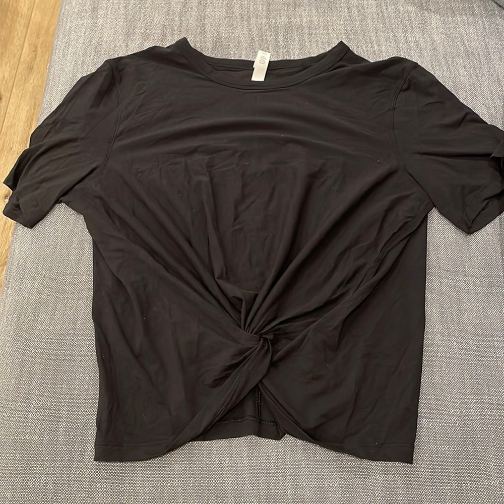 Lululemon top